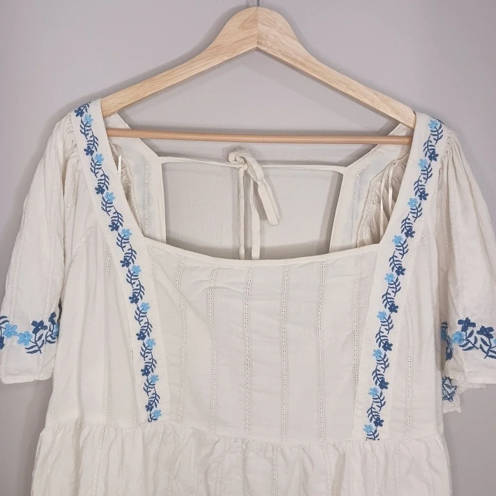 Old Navy Embroidered Peasant Blouse 3X Blue White Square Neck Plus Size Boho